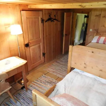 Walker's Hus Appartement Saanen